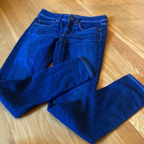 Sleek Skinny Jeans – Fit Flattering & Femininely Tailored - Picture 3 of 7